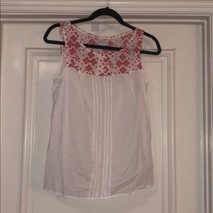 Gap White and Pink Three Button Up